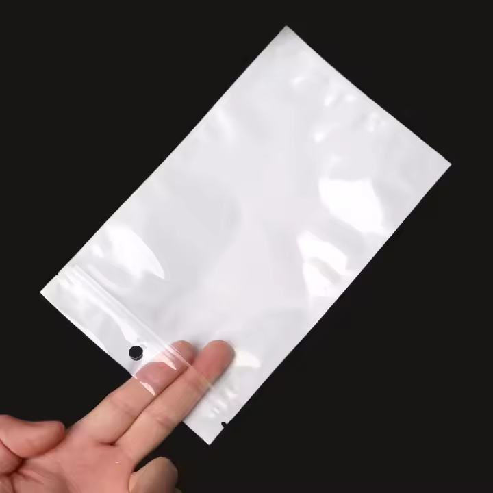 White transparent self-sealing zipper plastic retail packaging multi-bag zipper lock bag with hanging hole packaging